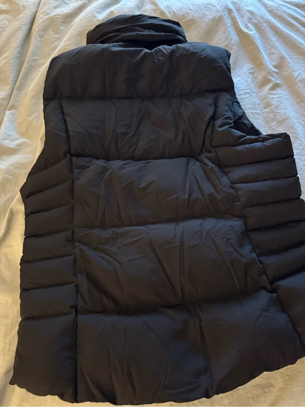 Ororo Black heated down Puffer Vest . Unisex size Large. Great condition - Picture 8 of 9
